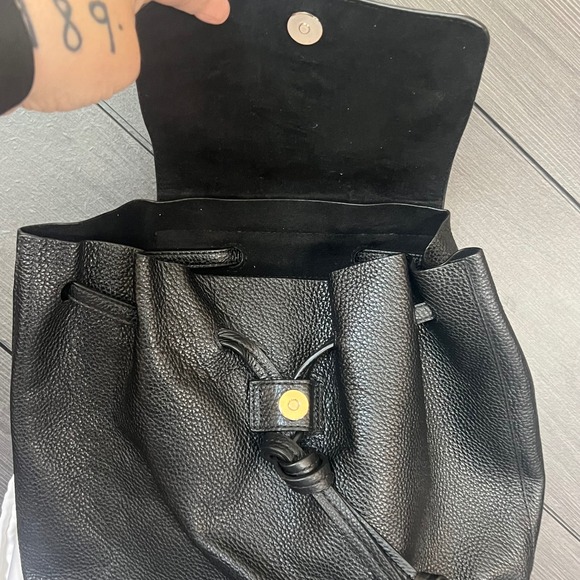 MK Drawstring Backpack Bag Black Pebbled Leather NWOT - Picture 3 of 6